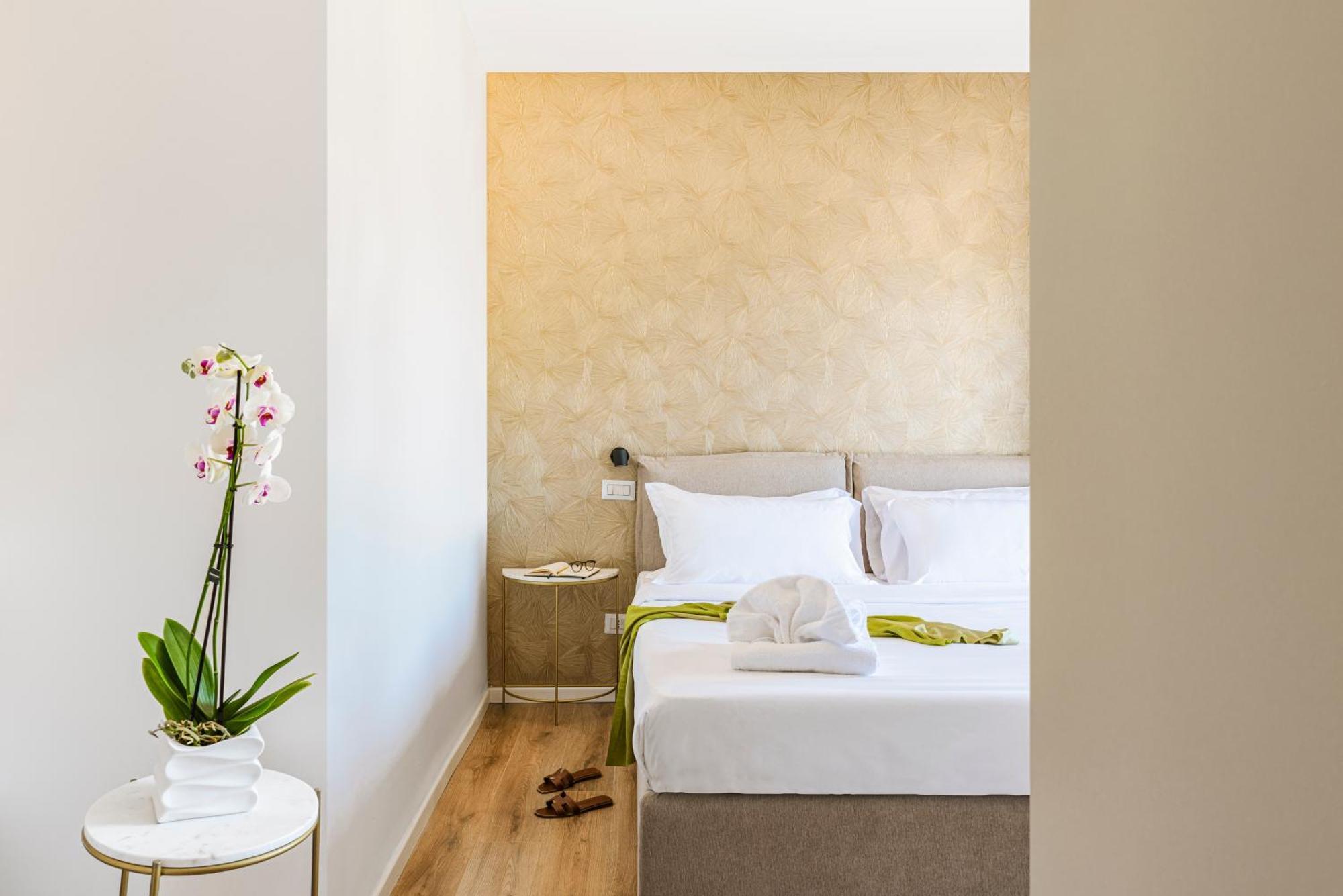 Elysium Suites Colosseo Rome Bagian luar foto