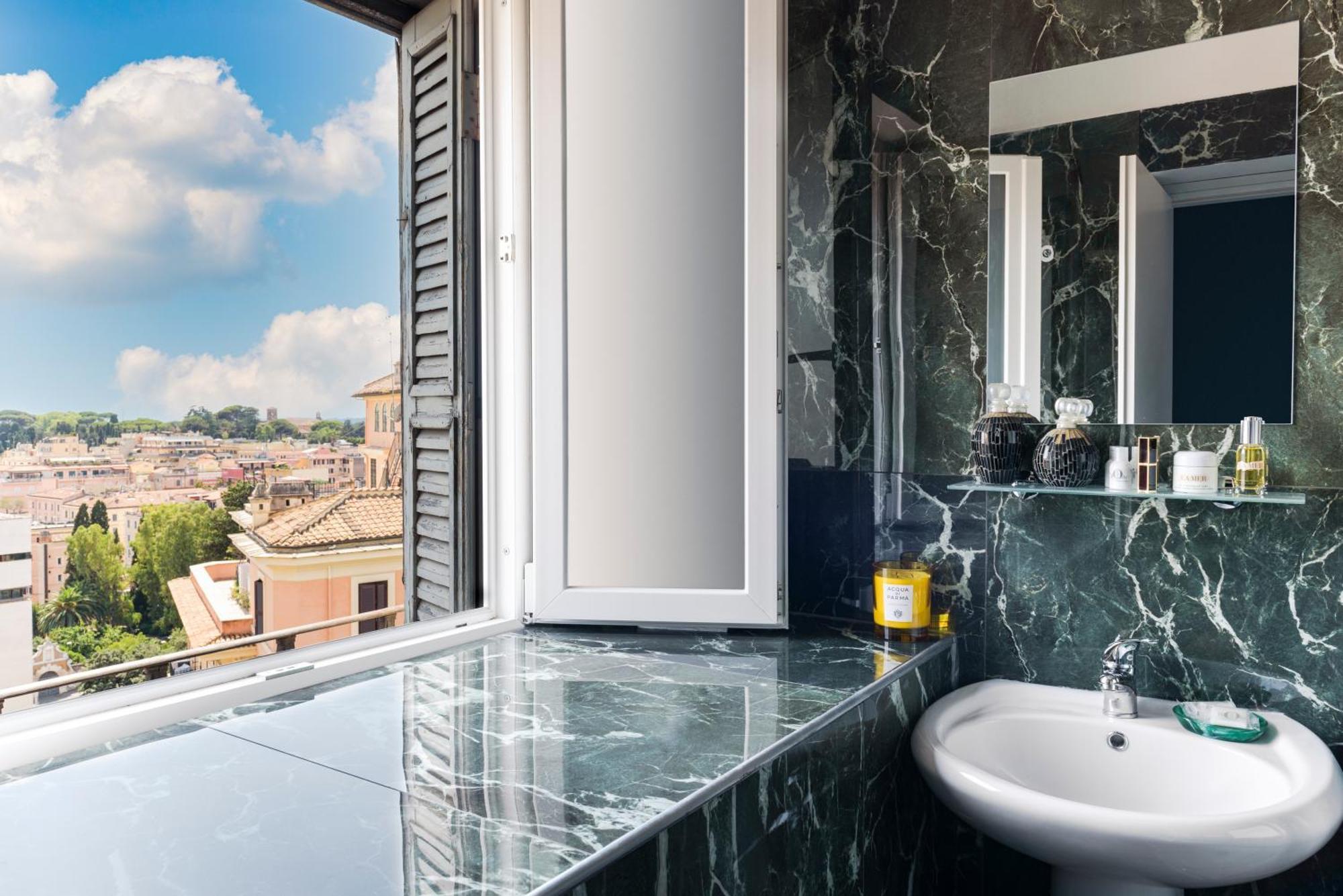 Elysium Suites Colosseo Rome Bagian luar foto