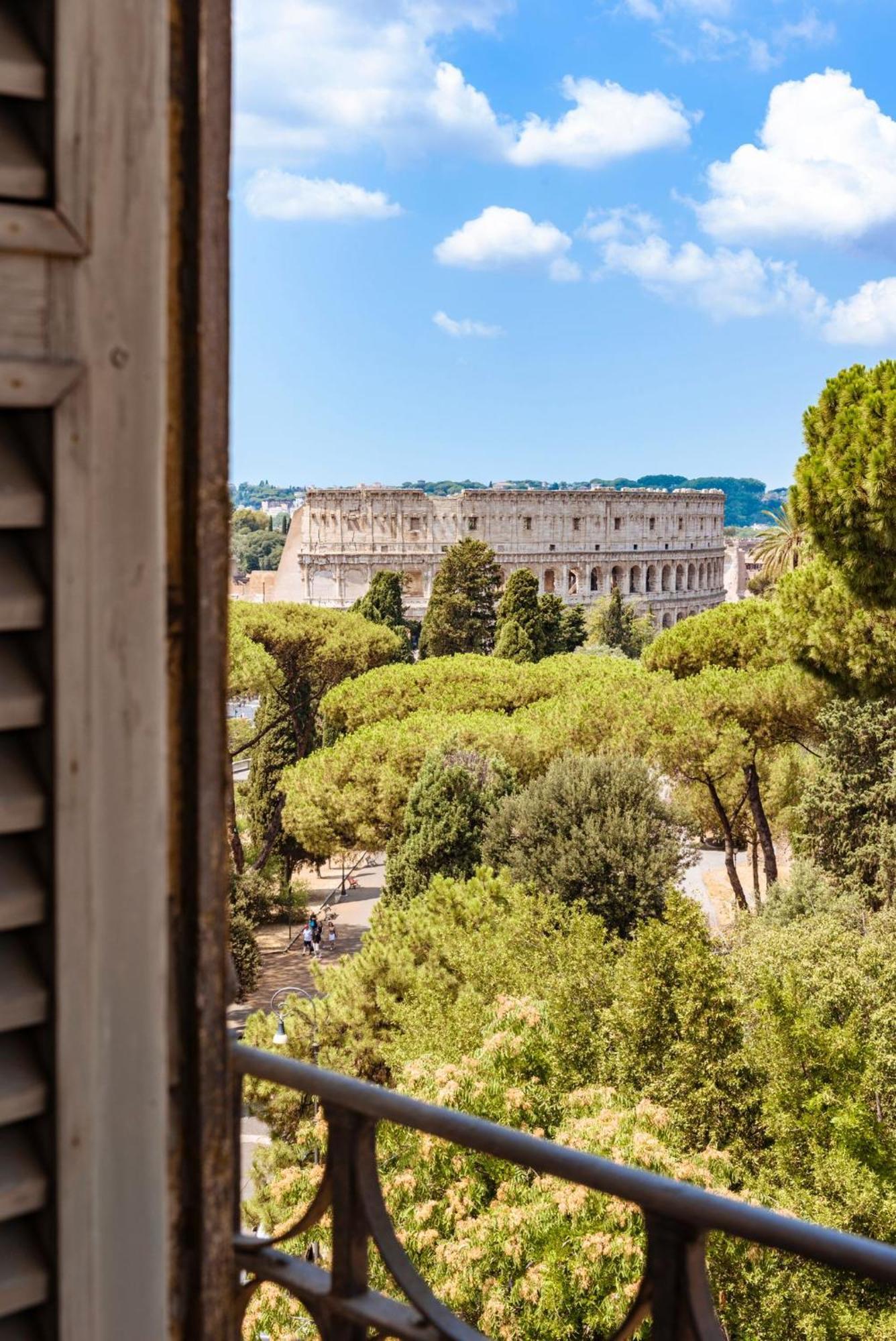 Elysium Suites Colosseo Rome Bagian luar foto